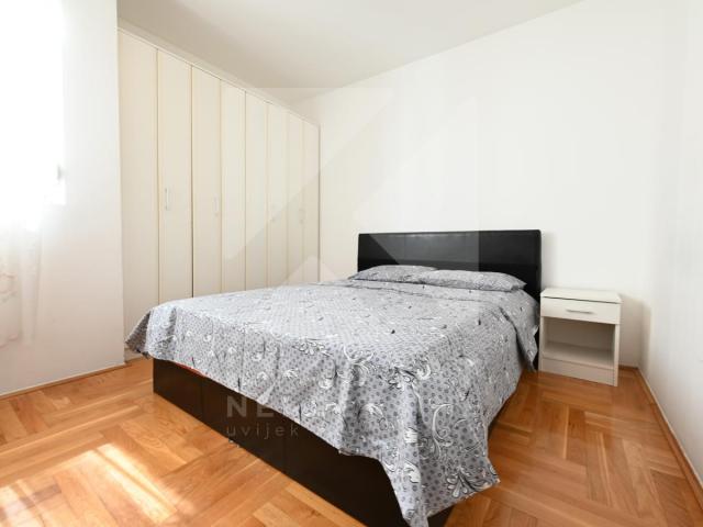 Prodaja, Dvosoban stan, Podgorica, Ljubović, 98m2