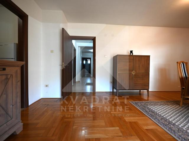 Prodaja, Dvosoban stan, Podgorica, Ljubović, 98m2