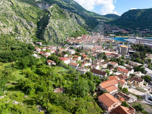 Prodaja, Zemljište, Kotor, Dobrota, 1700m2