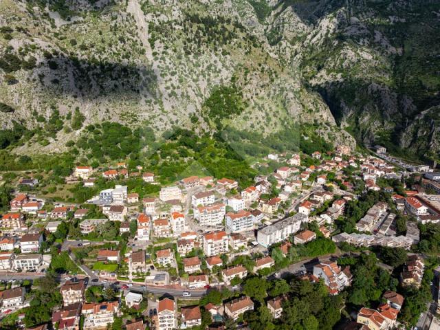 Prodaja, Zemljište, Kotor, Dobrota, 1700m2