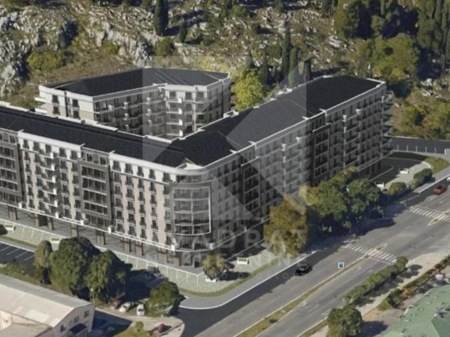 Prodaja, Četvorosoban stan, Podgorica, Ljubović, 175m2