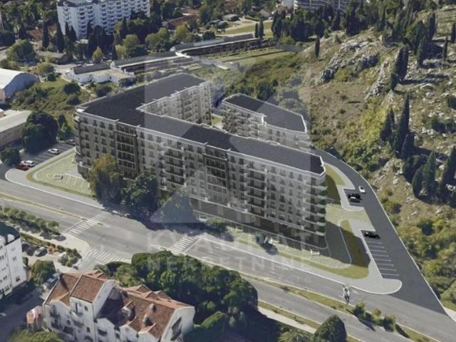 Prodaja, Četvorosoban stan, Podgorica, Ljubović, 175m2