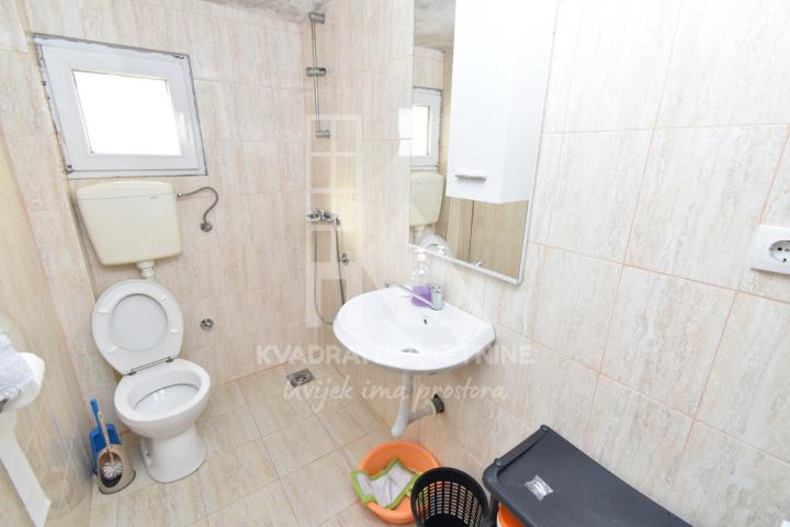 Prodaja, Kuća, Podgorica, Tološi, 500m2