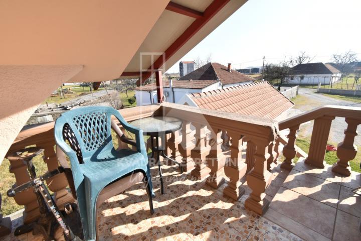 Prodaja, Kuća, Podgorica, Tološi, 500m2