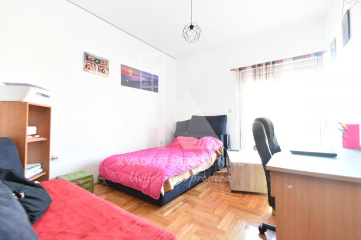 Prodaja, Kuća, Podgorica, Tološi, 500m2