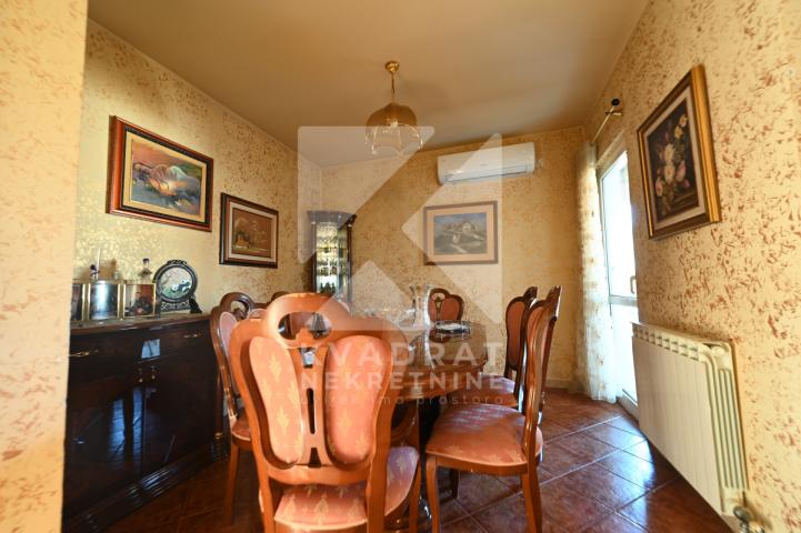 Prodaja, Kuća, Podgorica, Donja Gorica, 250m2