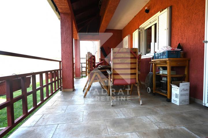 Prodaja, Kuća, Podgorica, Donja Gorica, 250m2