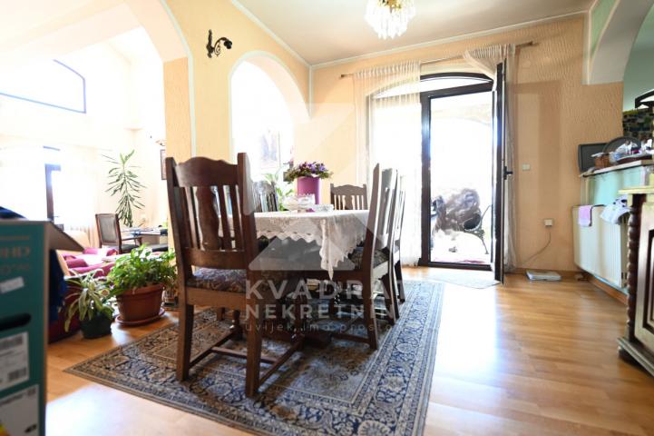 Prodaja, Kuća, Podgorica, Zabjelo, 339m2
