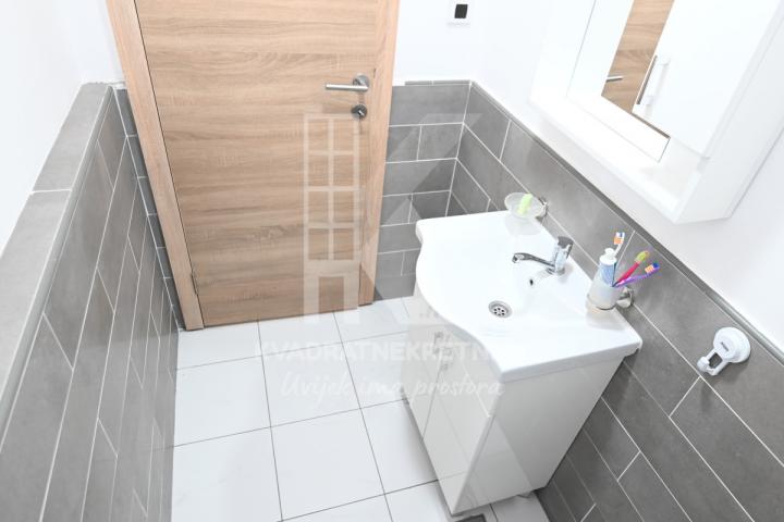Prodaja, Dvosoban stan, Podgorica, Donja Gorica, 103m2