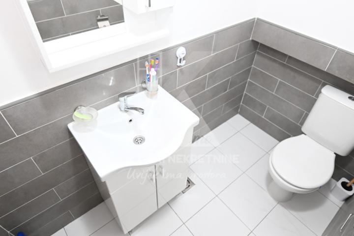 Prodaja, Dvosoban stan, Podgorica, Donja Gorica, 103m2