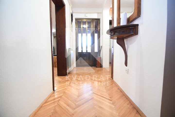 Prodaja, Kuća, Podgorica, Zabjelo, 240m2