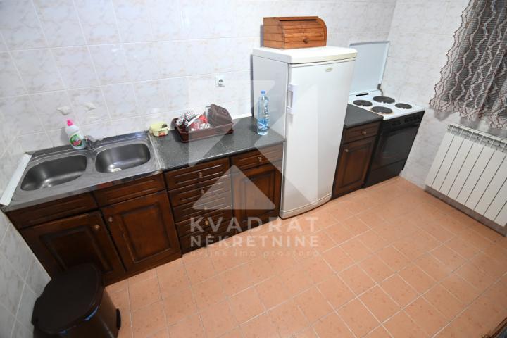 Prodaja, Kuća, Podgorica, Zabjelo, 240m2