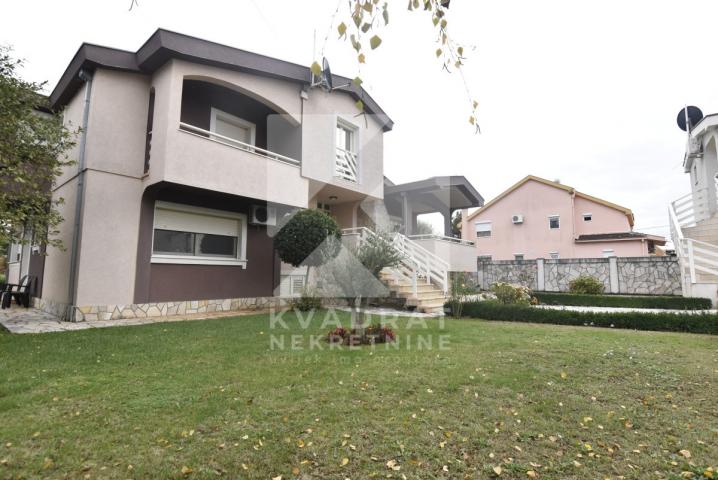 Izdavanje, Kuća, Podgorica, Dalmatinska ulica, 320m2