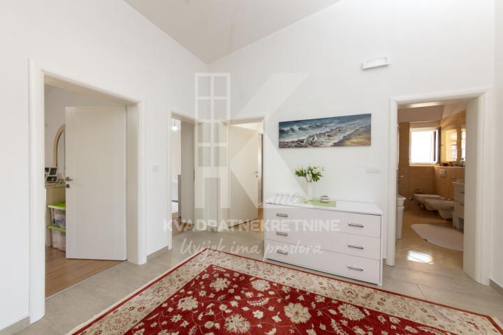 Prodaja, Kuća, Bar, Bjeliši, 500m2