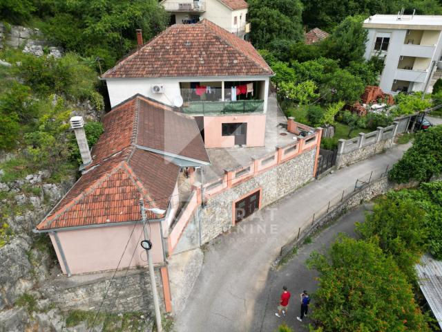 Prodaja, Kuća, Podgorica, Malo Brdo, 300m2