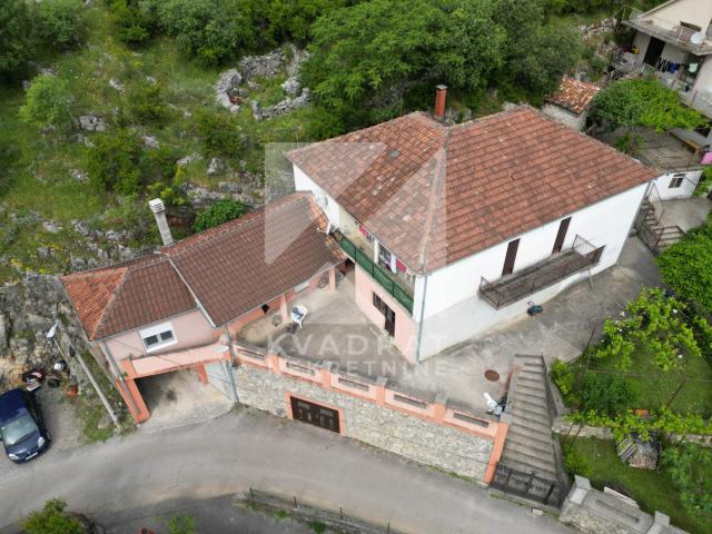 Prodaja, Kuća, Podgorica, Malo Brdo, 300m2