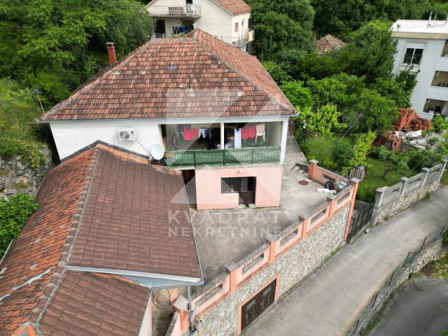 Prodaja, Kuća, Podgorica, Malo Brdo, 300m2