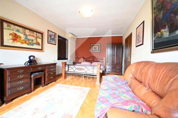 Prodaja, Kuća, Podgorica, Masline, 280m2