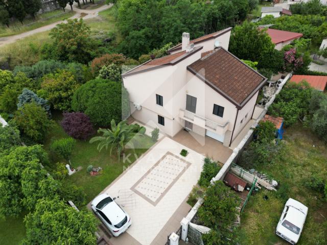 Prodaja, Kuća, Podgorica, Masline, 280m2