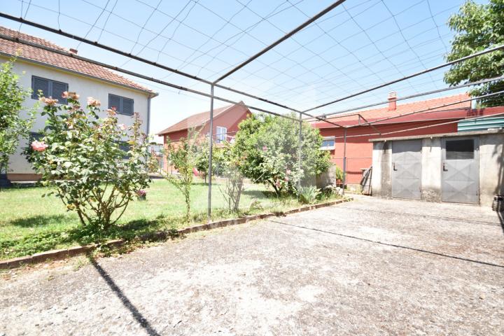 Prodaja, Kuća, Podgorica, Murtovina, 320m2