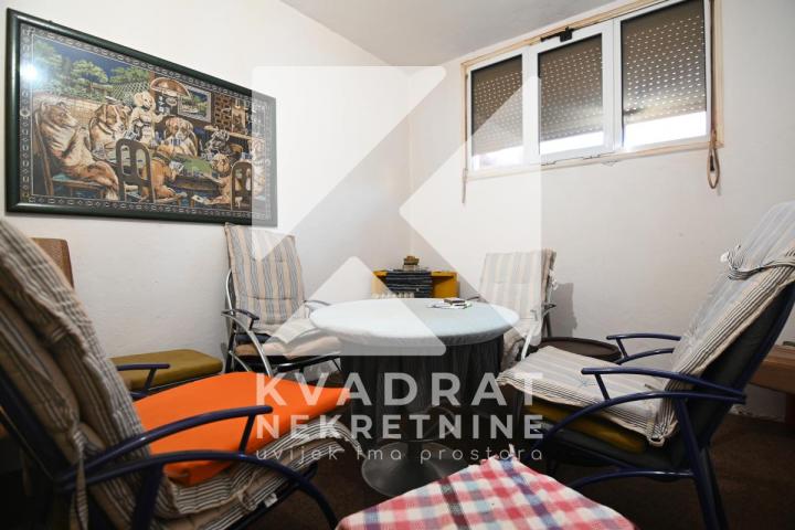 Prodaja, Kuća, Podgorica, Zlatica, 300m2