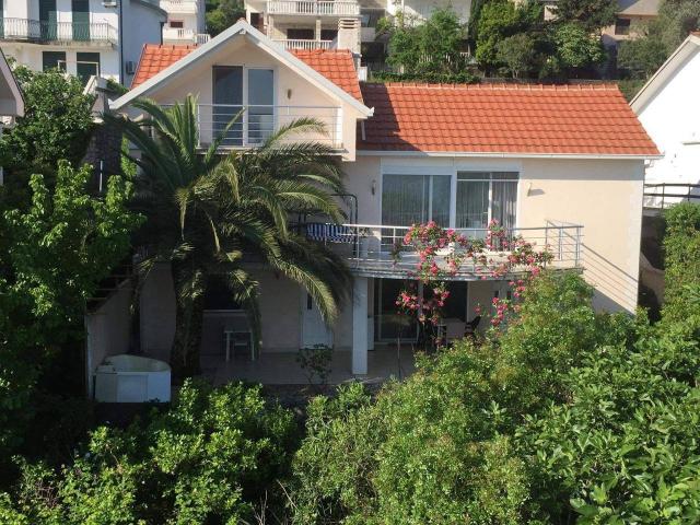 Izdavanje, Stan, 92m2 , KRAŠIĆI