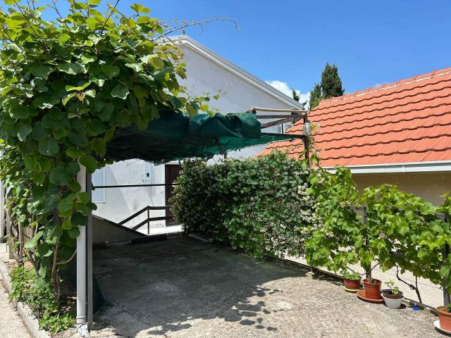 Izdavanje, Stan, 92m2 , KRAŠIĆI