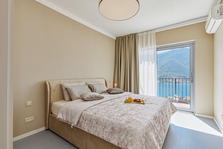 Prodaja, Stan, 158m2 , DOBROTA II