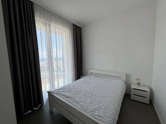 Izdavanje, Stan, 75m2 , BECICI