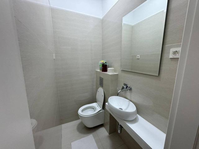 Izdavanje, Stan, 75m2 , BECICI