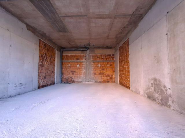 Poslovni prostor, 100m2, Stari aerodrom , Podgorica