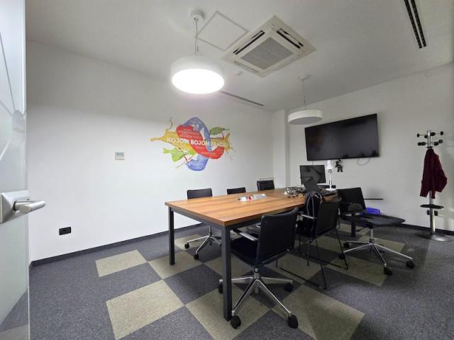 Poslovni prostor, 370m2, Blok 9, Podgorica