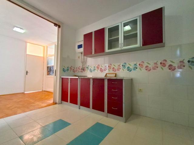 Poslovni prostor, 120m2, Preko Morače, Podgorica