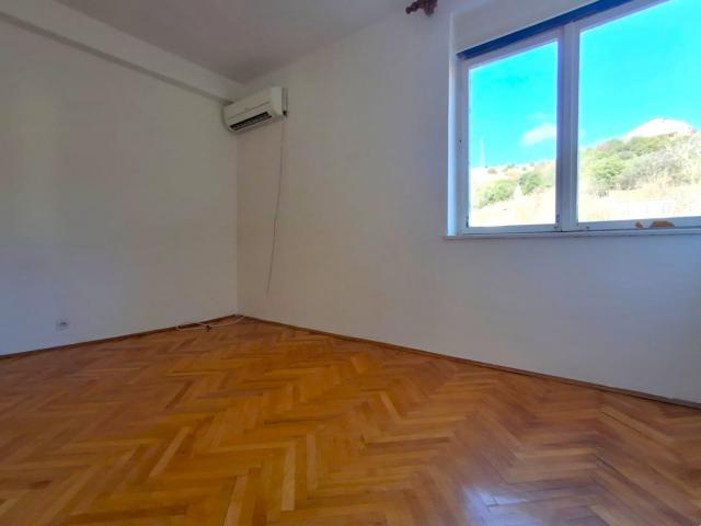 Poslovni prostor, 120m2, Preko Morače, Podgorica
