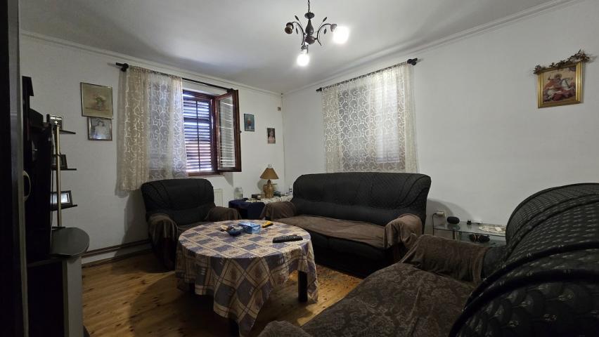 Kuća, 236m2, Velje brdo, Danilovgrad