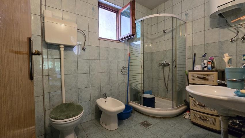 Kuća, 236m2, Velje brdo, Danilovgrad