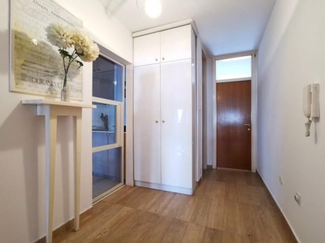 Dvosoban namješten stan, 84m2, Preko Morače, Podgorica