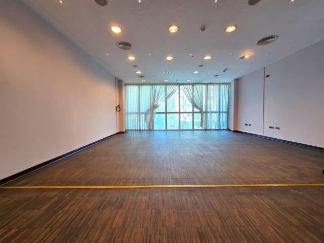 Poslovni prostor, 450m2, Preko Morače, Podgorica