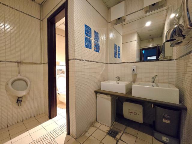Poslovni prostor, 450m2, Preko Morače, Podgorica