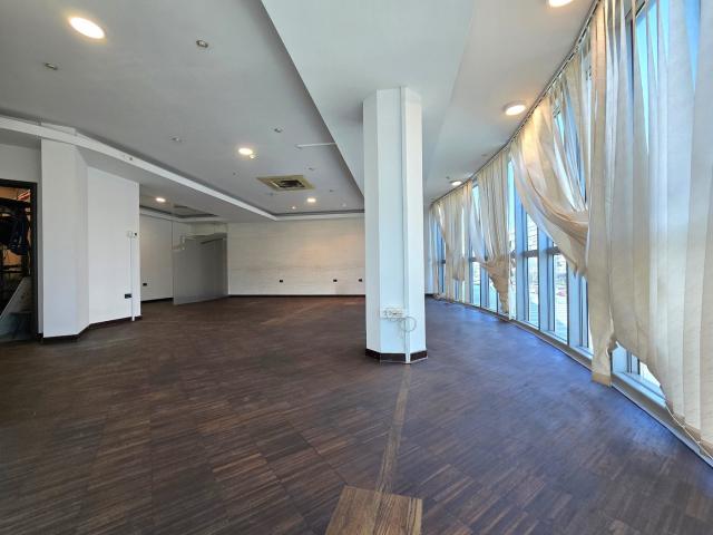 Poslovni prostor, 450m2, Preko Morače, Podgorica