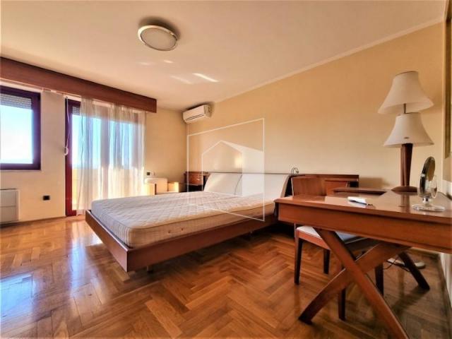 Četvorosoban namješten dupleks, 280m2, Preko Morače, Podgorica