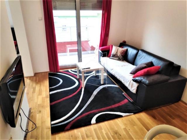 Jednosoban namješten stan, 44m2, 1. Maj, Podgorica