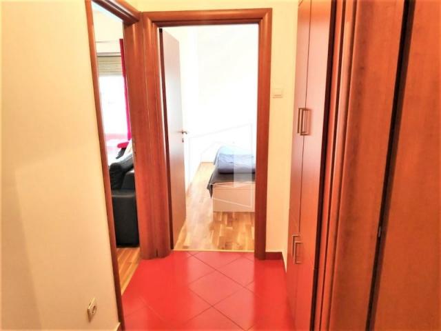 Jednosoban namješten stan, 44m2, 1. Maj, Podgorica