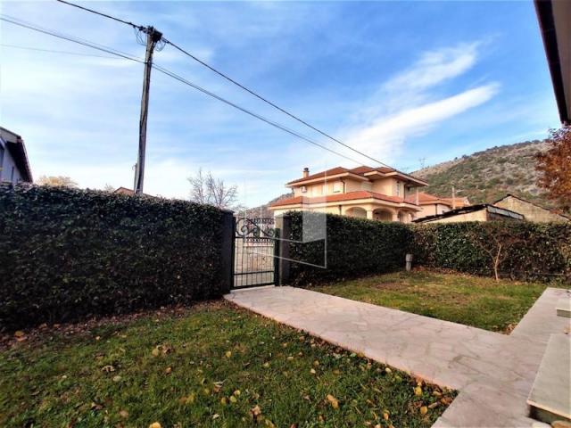 Kuća, 180m2, Mareza, Podgorica
