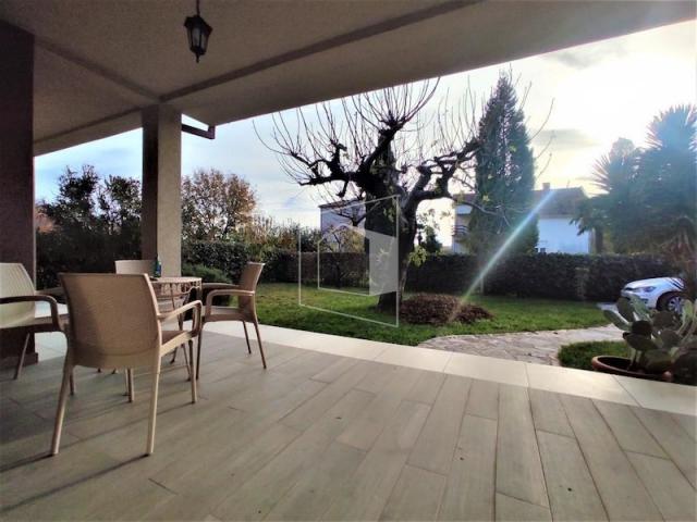 Kuća, 180m2, Mareza, Podgorica