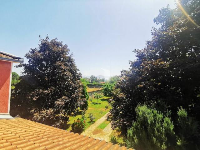 Kuća, 200m2, Donja Gorica, Podgorica