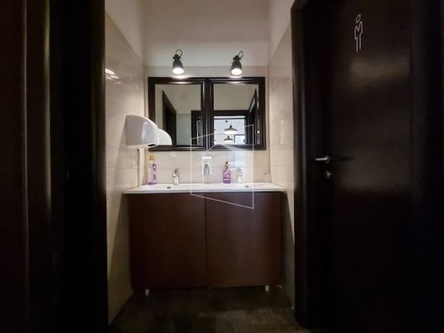 Poslovni prostor, 351m2, Blok 5, Podgorica