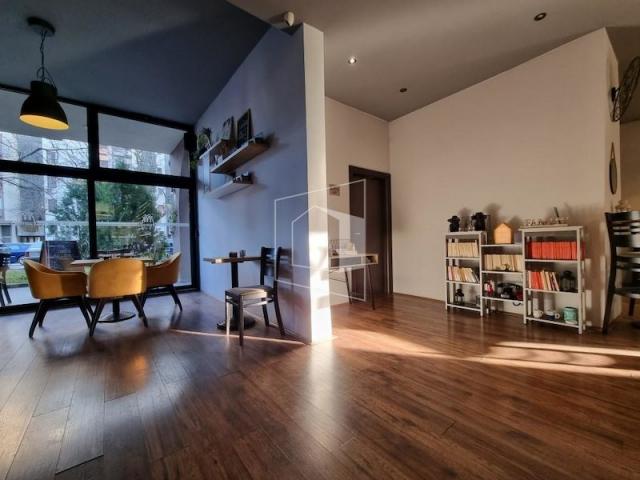 Poslovni prostor, 351m2, Blok 5, Podgorica