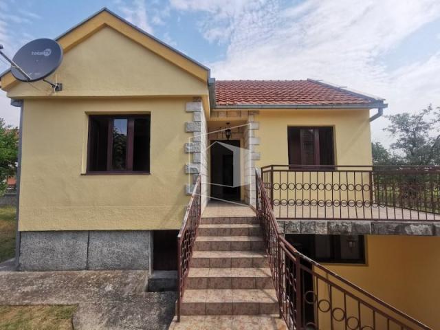 Kuća, 71m2, Tološi, Podgorica