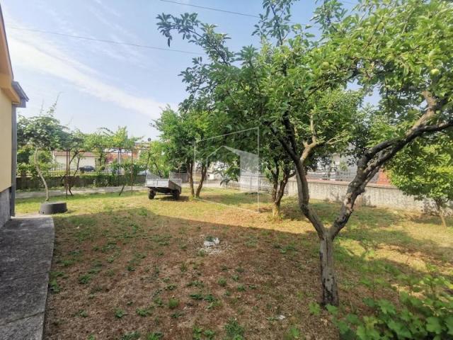 Kuća, 71m2, Tološi, Podgorica